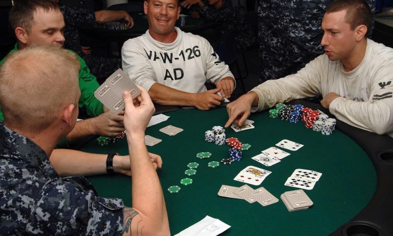 Hướng dẫn chơi Poker Jun88 đơn giản